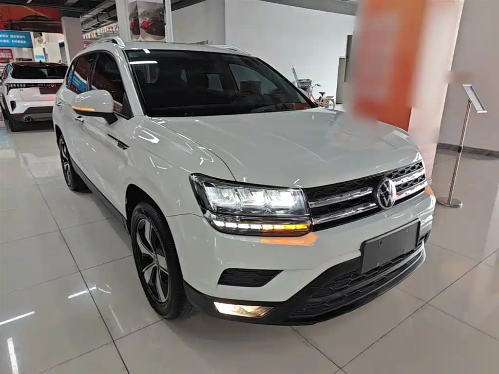 VOLKSWAGEN TUYUE