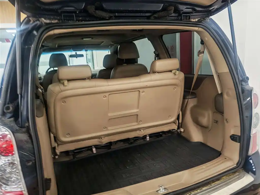 Buick GL8 2011 2.4L LT Executive Edition фото 10