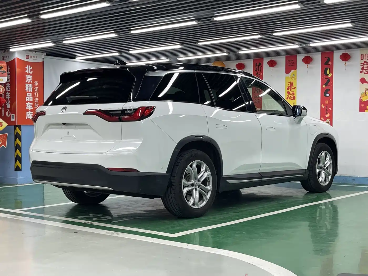 NIO ES8 2019 2018 355KM Base Model 7-Seater Version