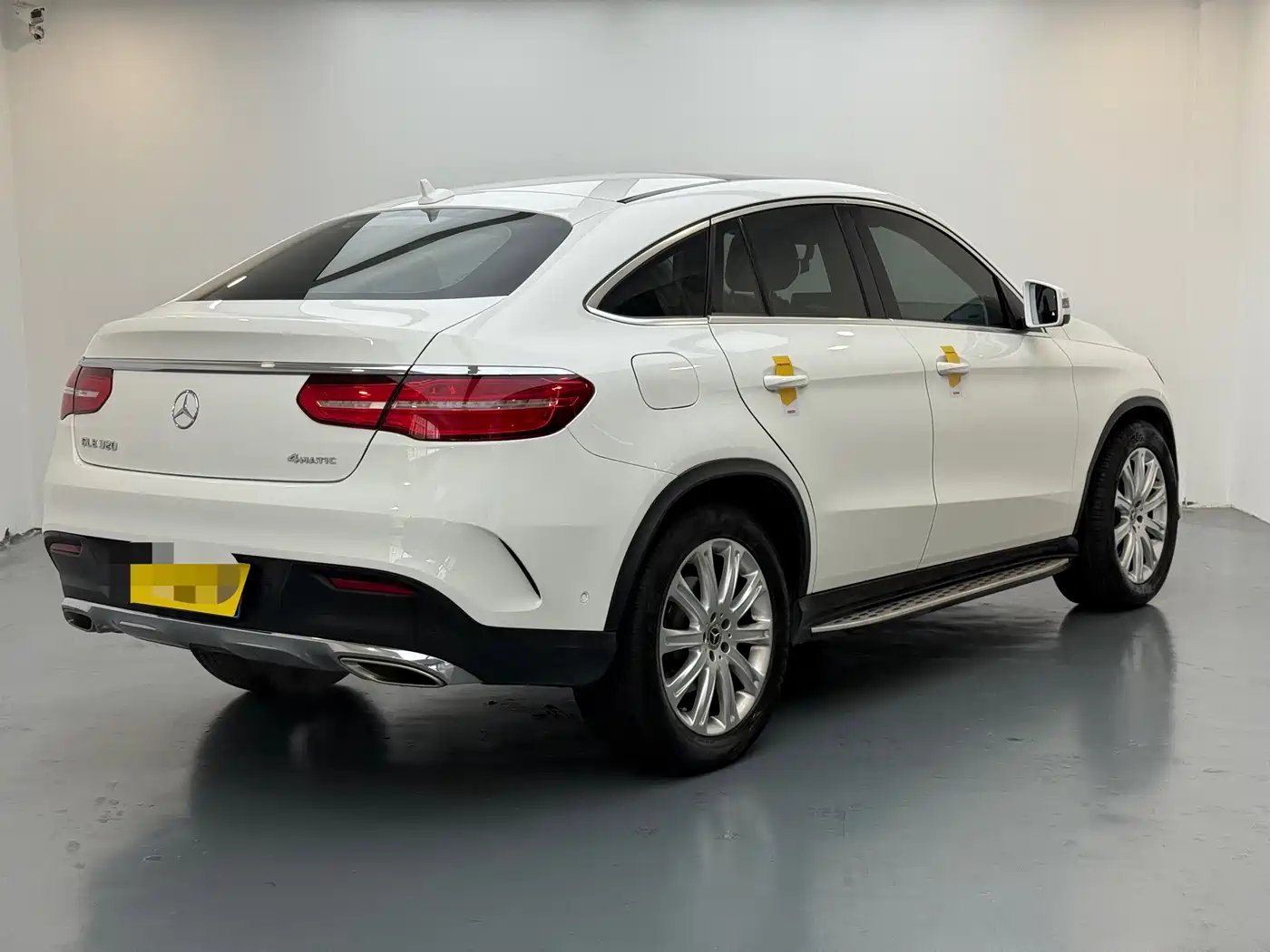 Mercedes-Benz GLE Coupe 2017 GLE 320 4MATIC Coupe SUV фото 6