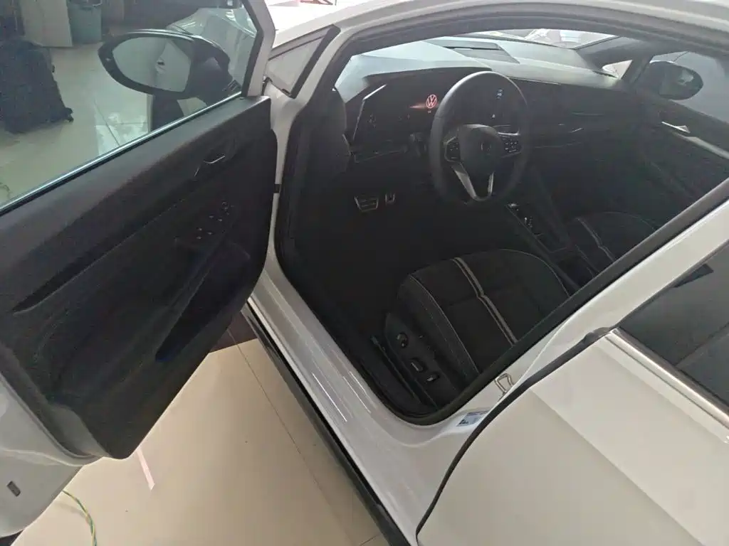 Volkswagen Golf 2024 2023 Facelift 280TSI DSG R-Line Lite