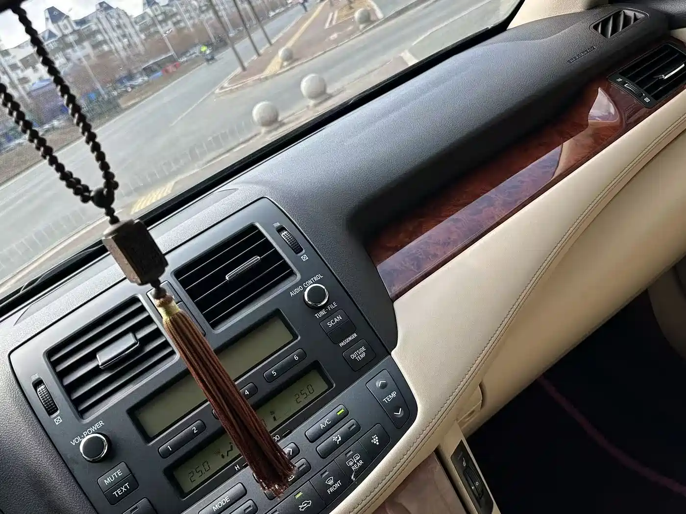 Toyota Crown 2012 2.5L Royal Leather Edition фото 11