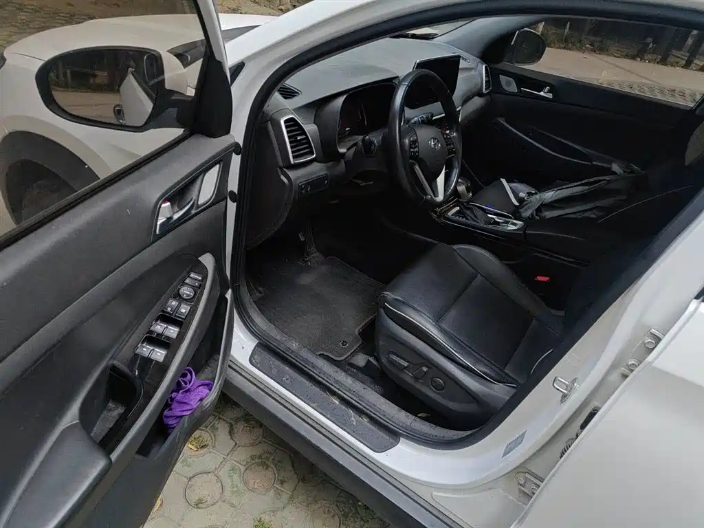 Hyundai Tucson 2019 280TGDi Dual-clutch 2WD Fashion Edition China VI фото 14