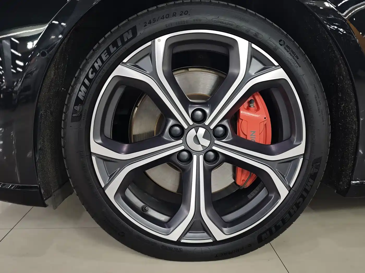 NIO ET5T 2025 75kWh Touring фото 7