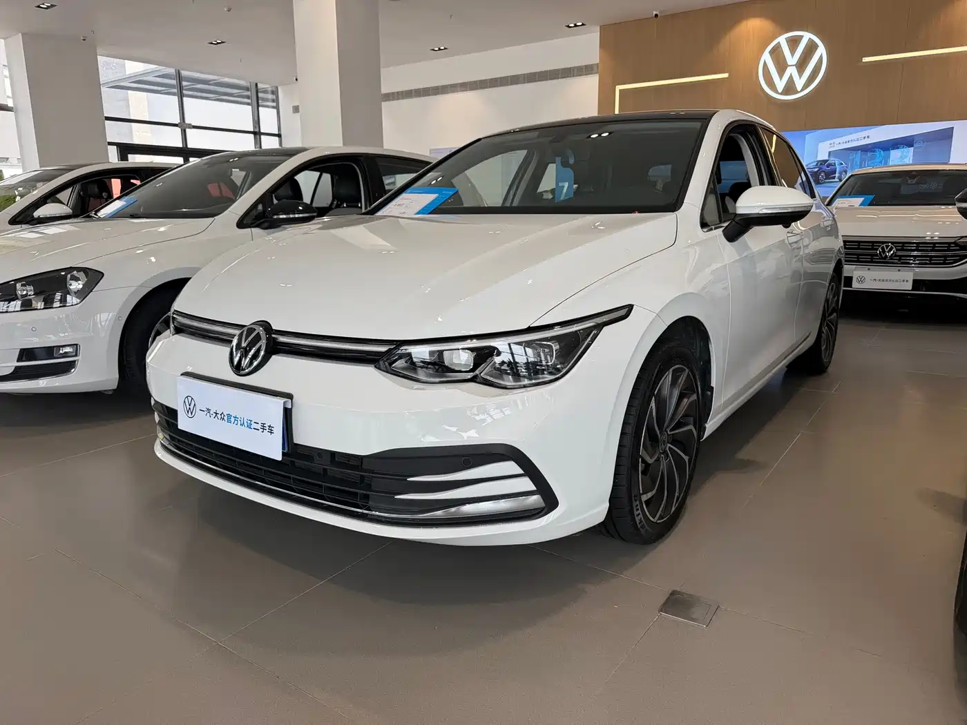  Volkswagen Golf 2021 280TSI DSG Pro