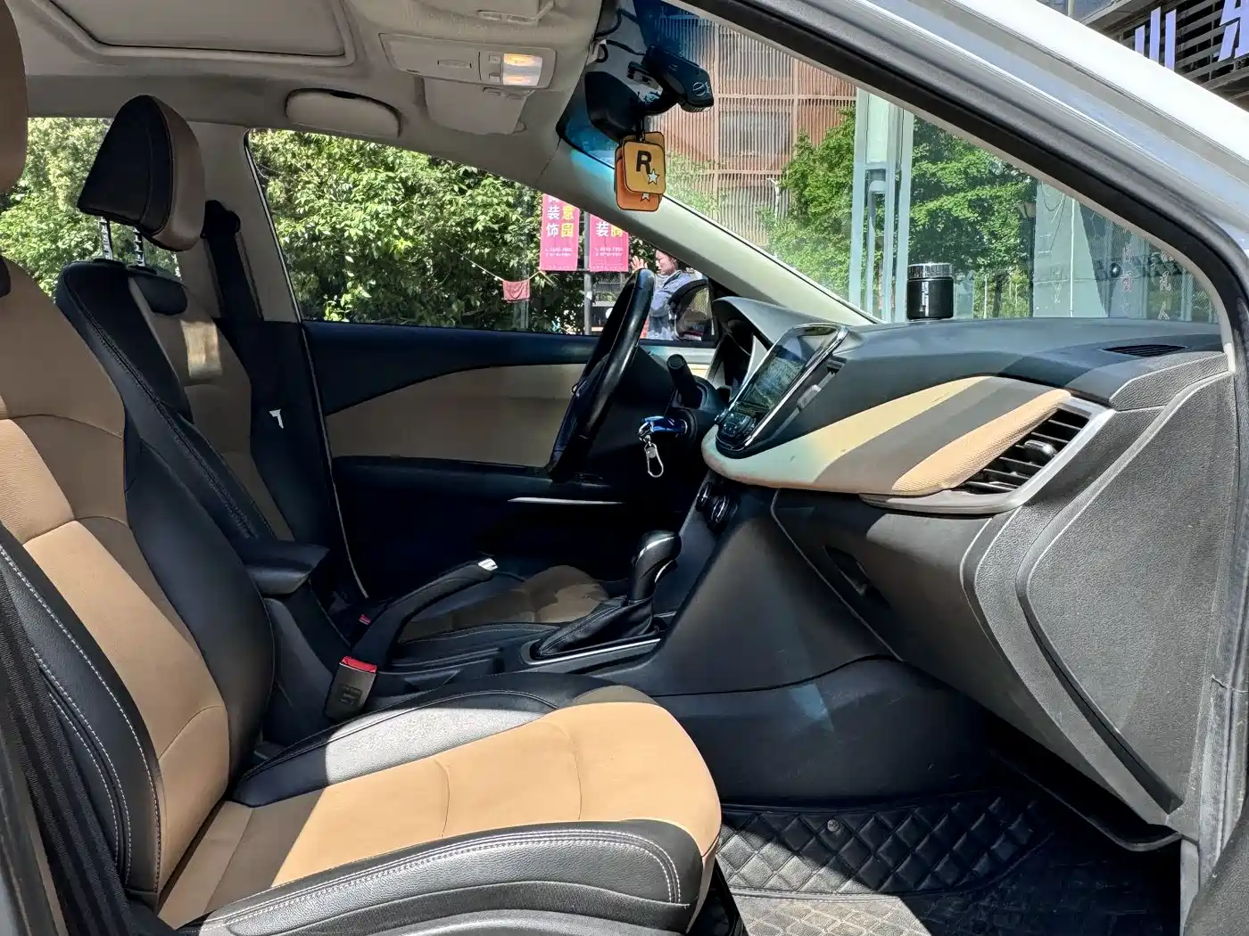 Chevrolet Monza 2020 320 Auto Comfort Edition фото 10