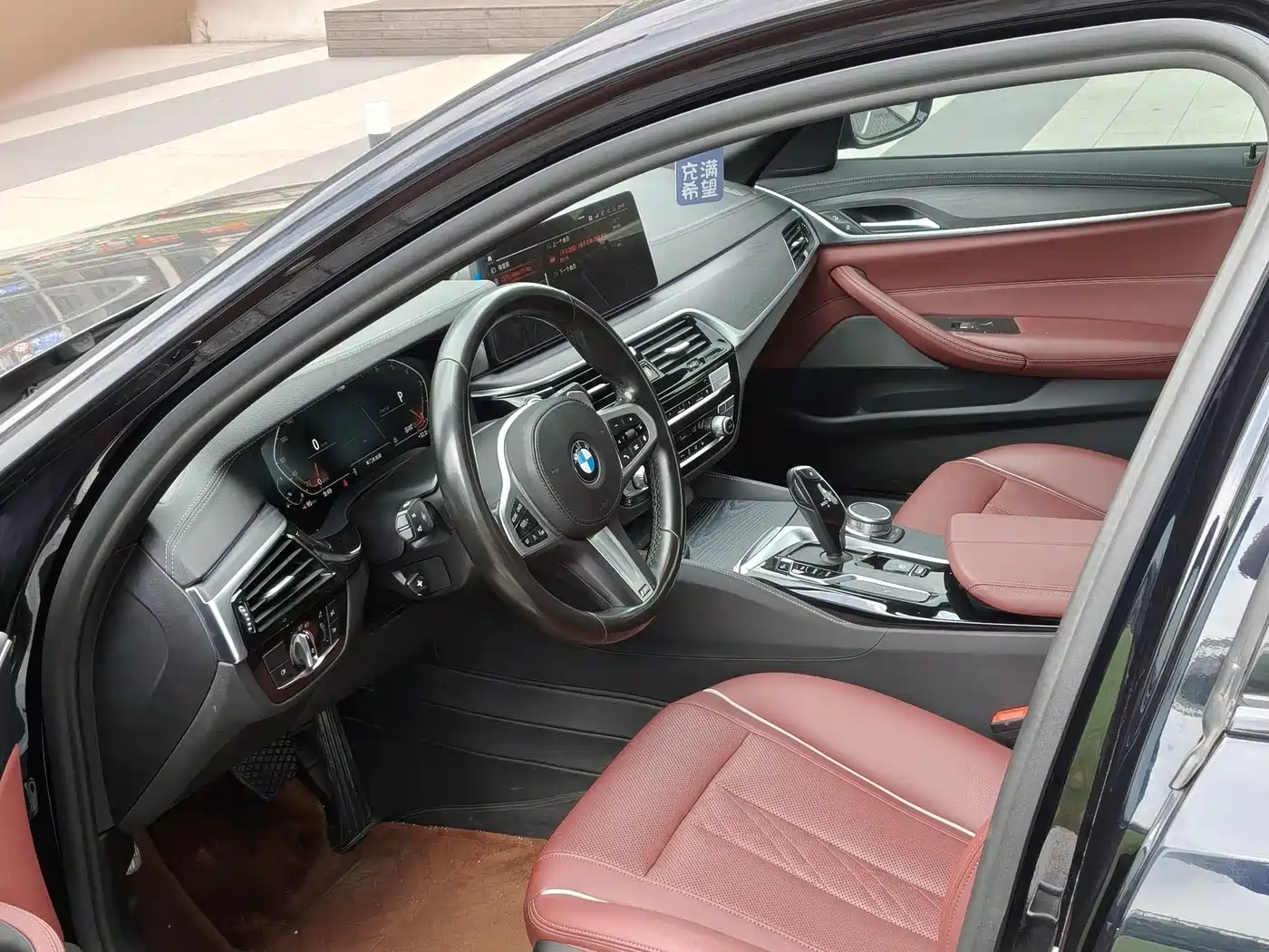 BMW 5 Series 2022 Facelift 530Li Leading M Sport Package фото 4