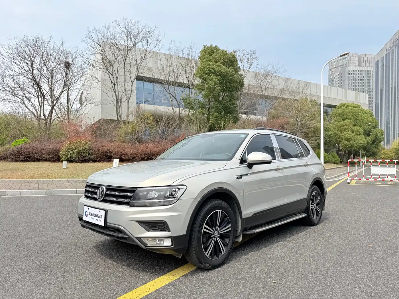 Volkswagen Tiguan L 2019 330TSI Automatic 2WD Trend Edition China VI