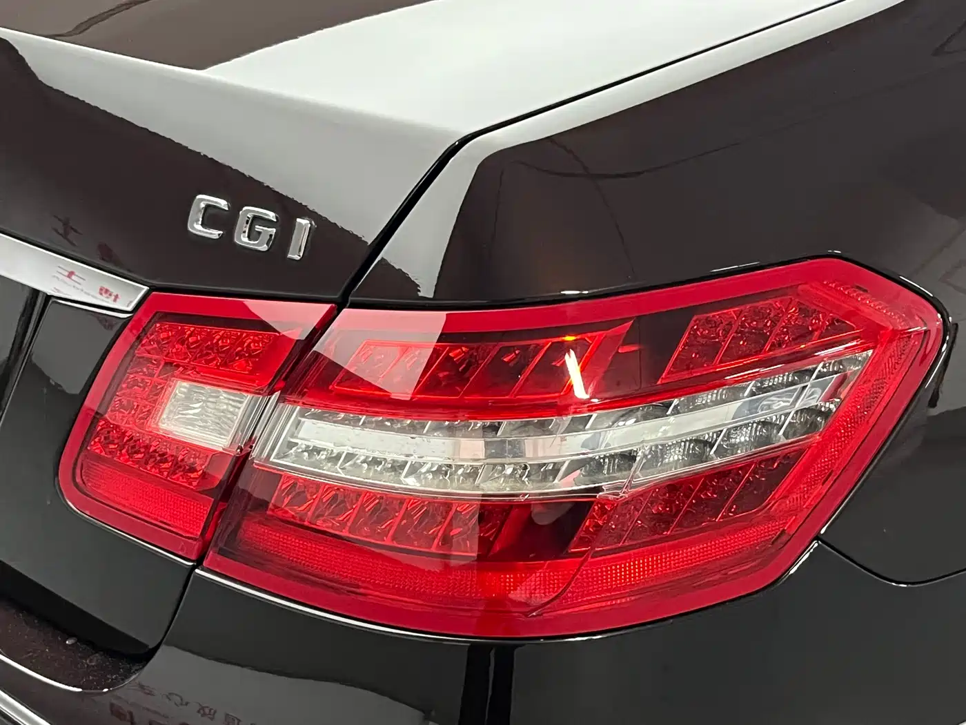 Mercedes-Benz E-Class (Import) 2010 E 260 CGI Fashion фото 26