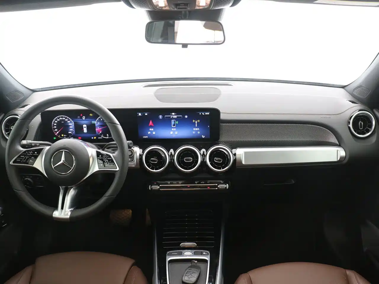 Mercedes-Benz GLB 2024 GLB 200 Dynamic фото 10