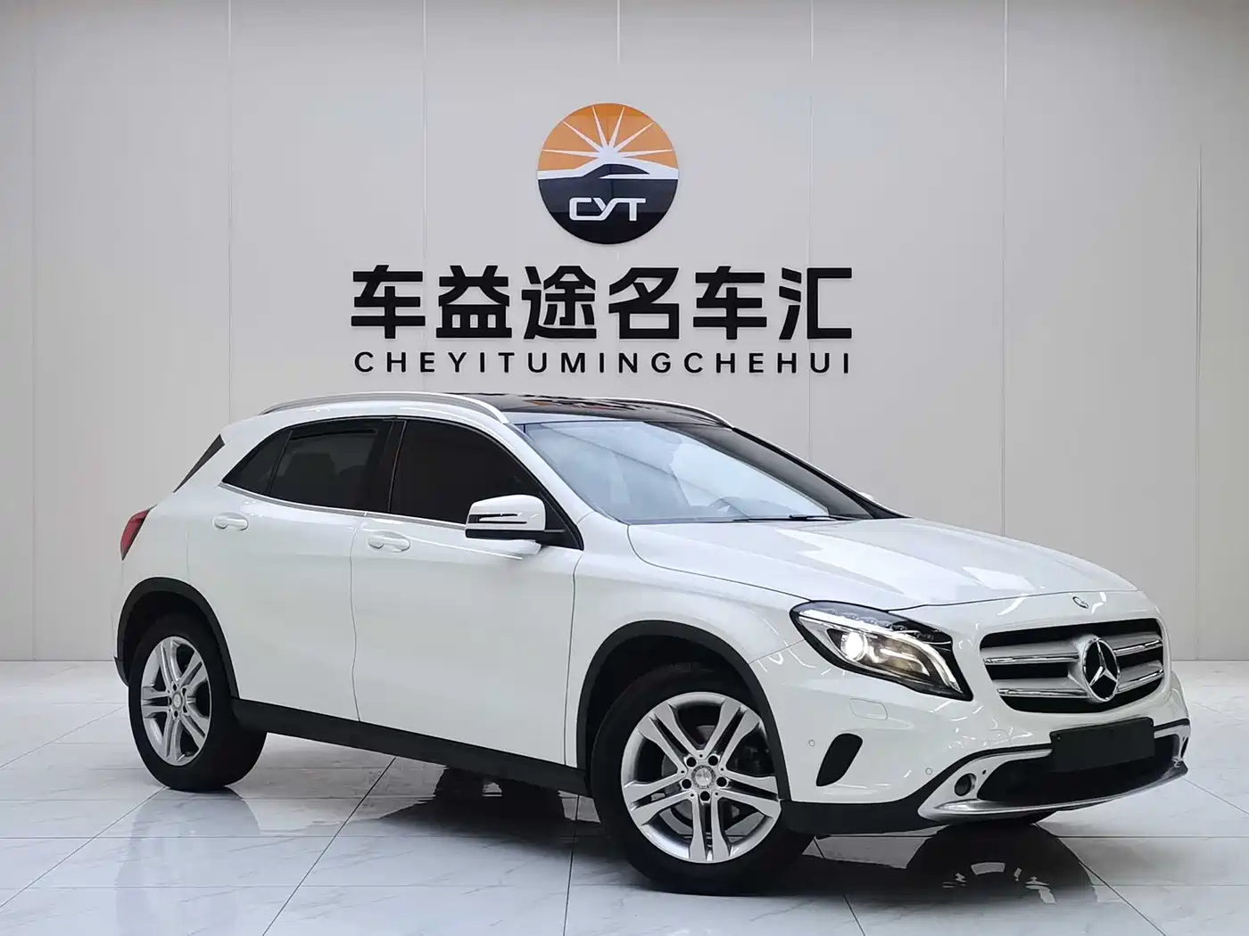 Mercedes-Benz GLA (Import) 2015 GLA 200 фото 6