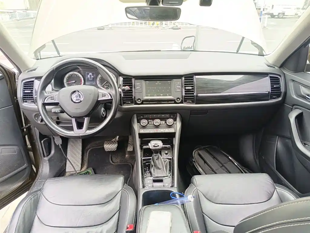Škoda Kodiaq 2017 TSI330 7-seater 2WD Luxury Edition фото 10