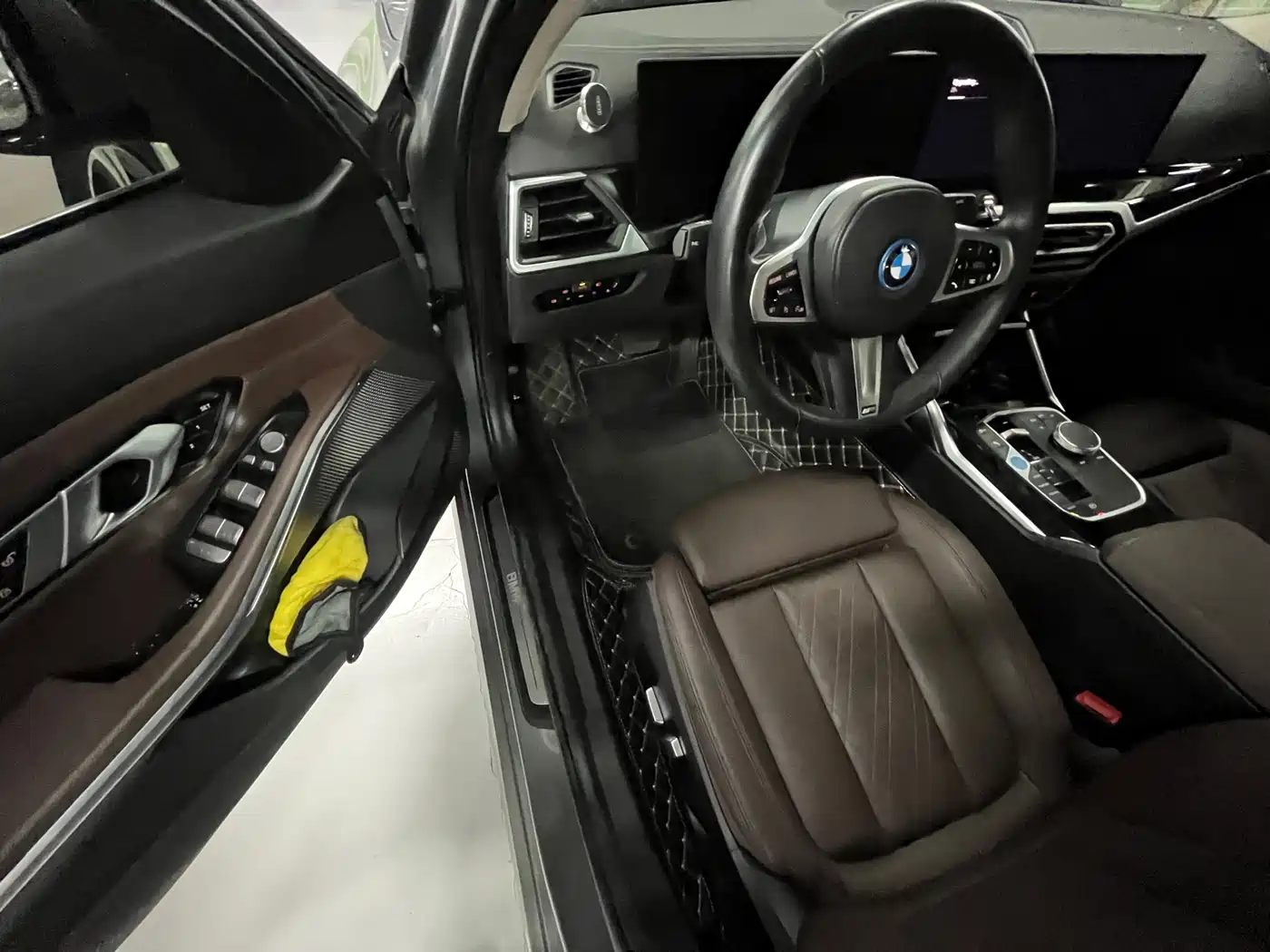 BMW i3 2022 eDrive 35 L фото 10