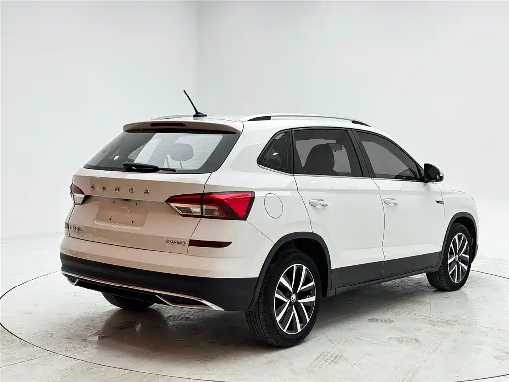 Škoda Kamiq 2022 1.5L Automatic Comfort Edition фото 6