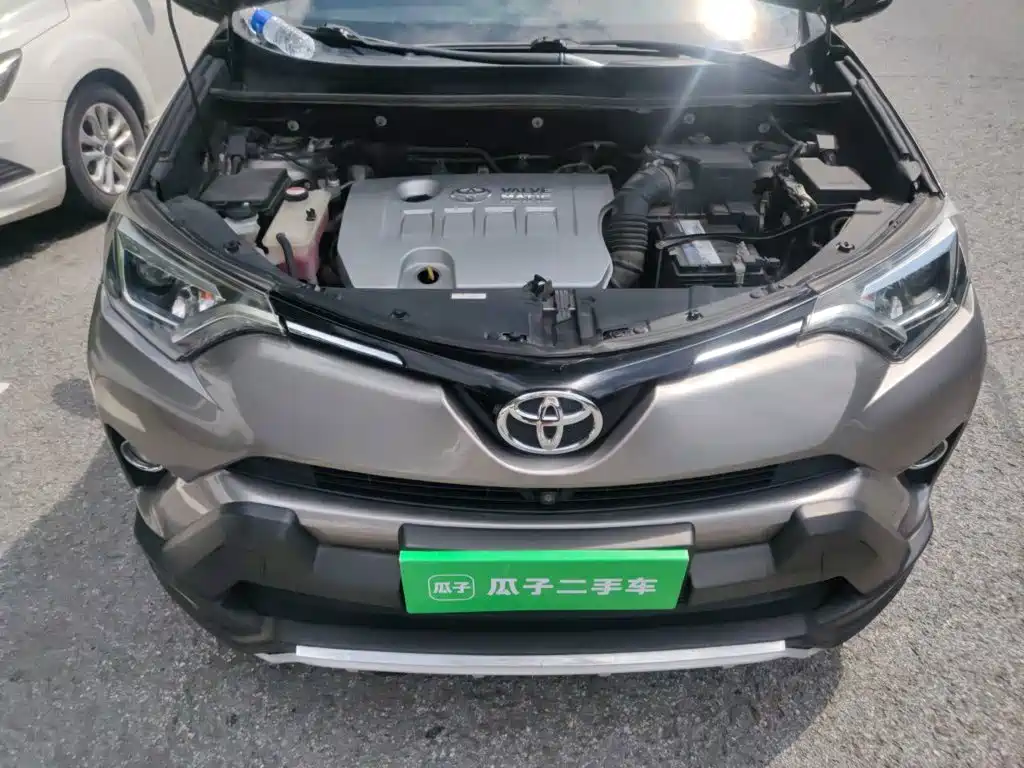 صورة 17 - Toyota RAV4 Rongfang