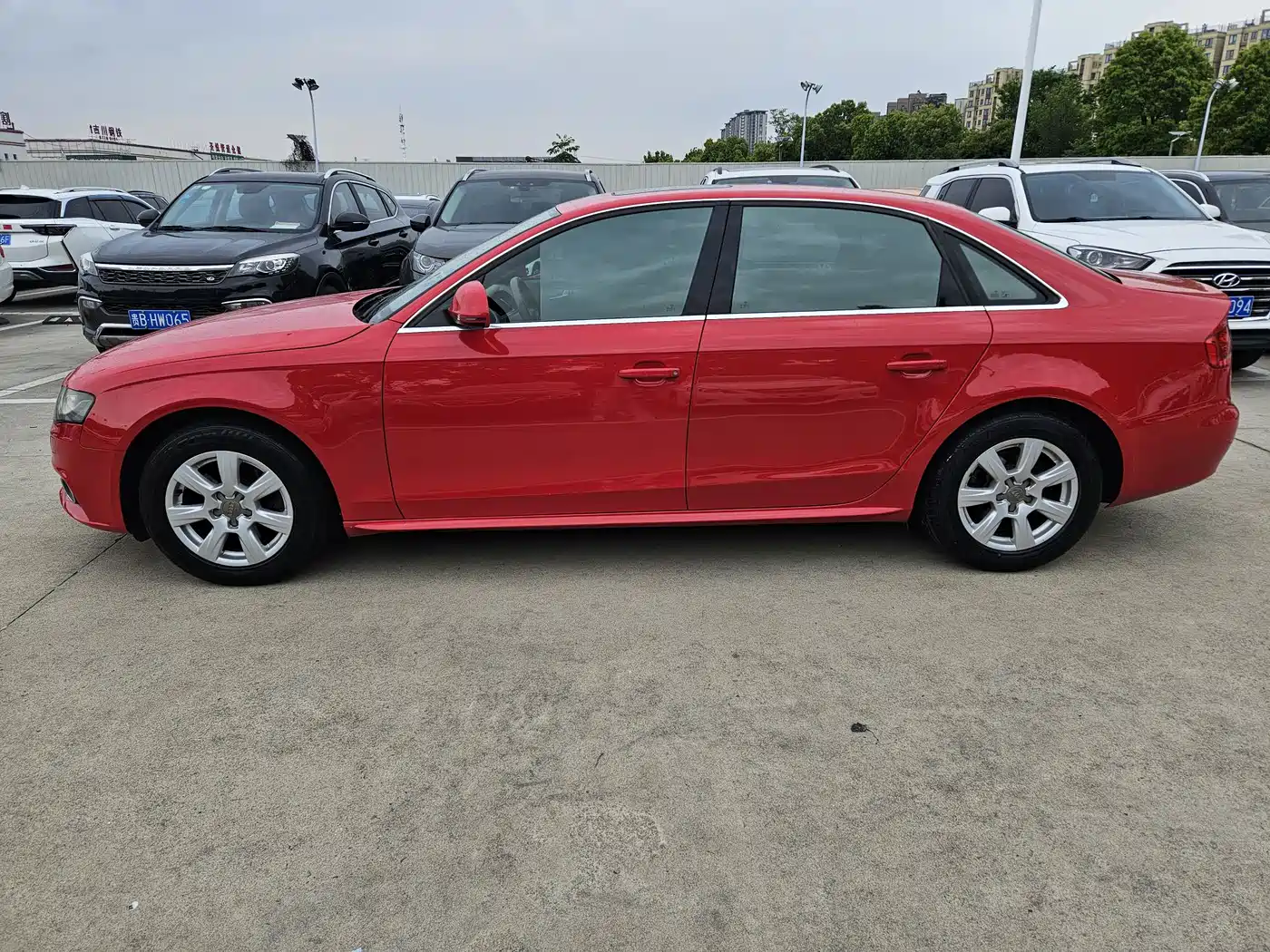 Audi A4L 2010 2.0 TFSI Standard фото 3