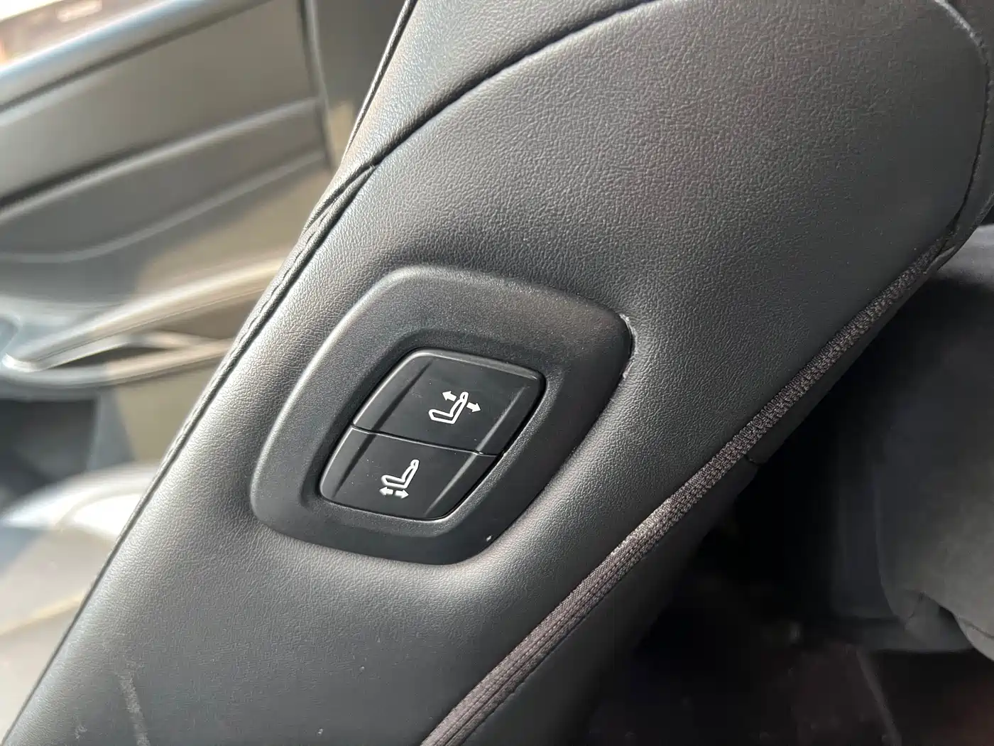 Toyota Avalon 2019 2.0L XLE Premium Edition (China VI) фото 17