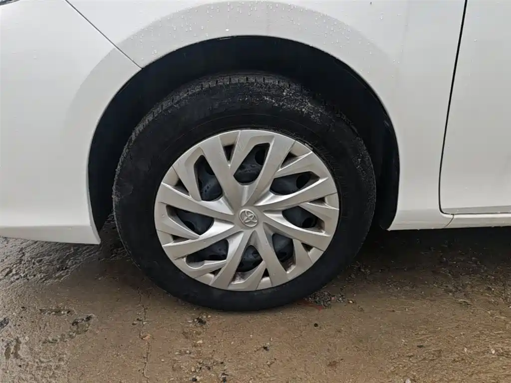 Toyota Vios 2022 1.5L 20th Anniversary Edition фото 23