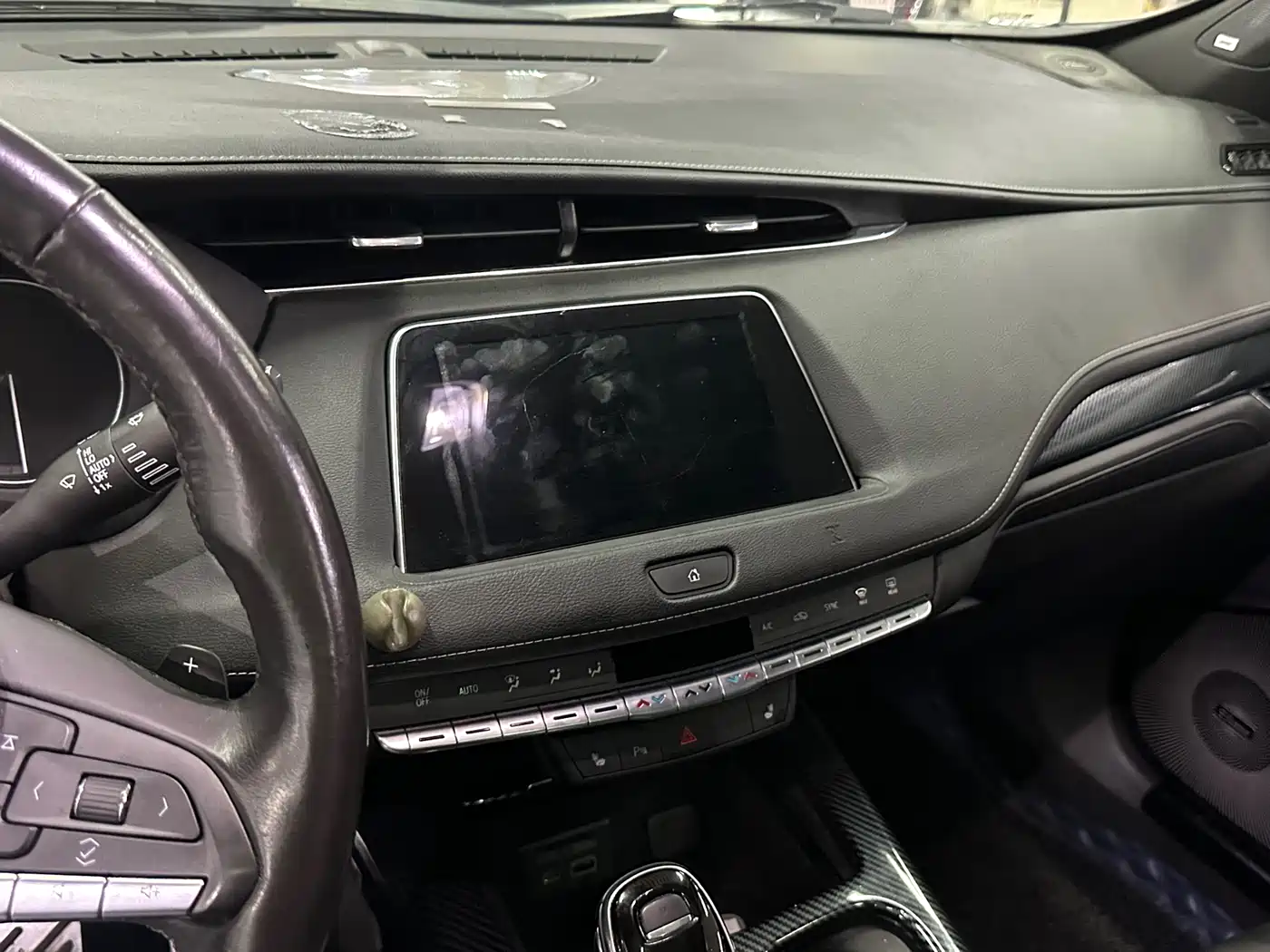Cadillac XT4 2020 28T FWD Leading Trim фото 6