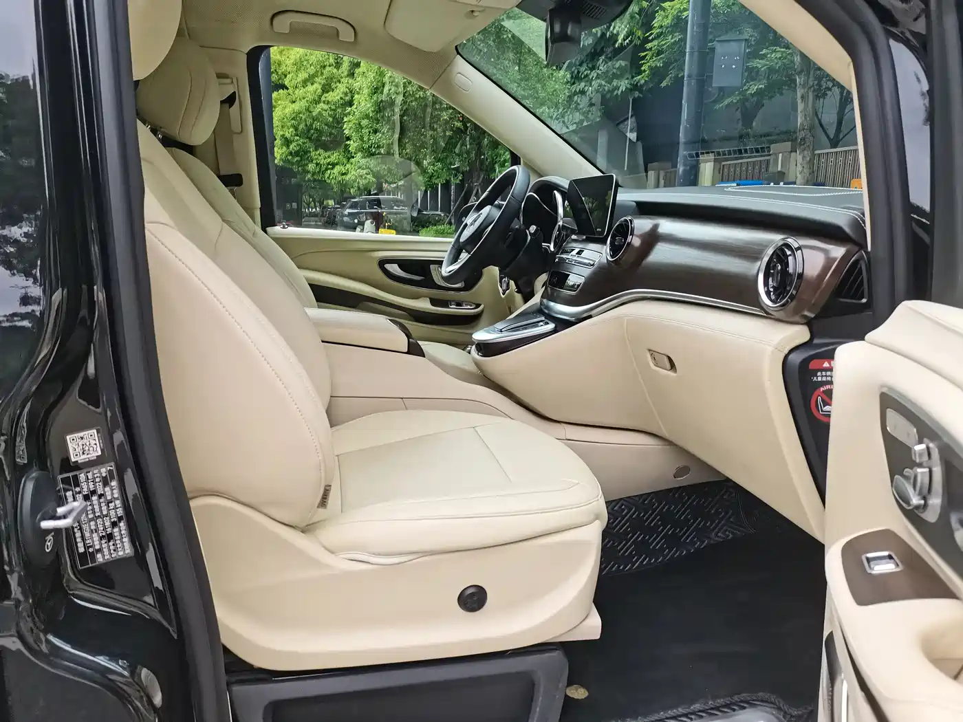 Mercedes-Benz V-Class 2022 V 260 Prestige Edition фото 15
