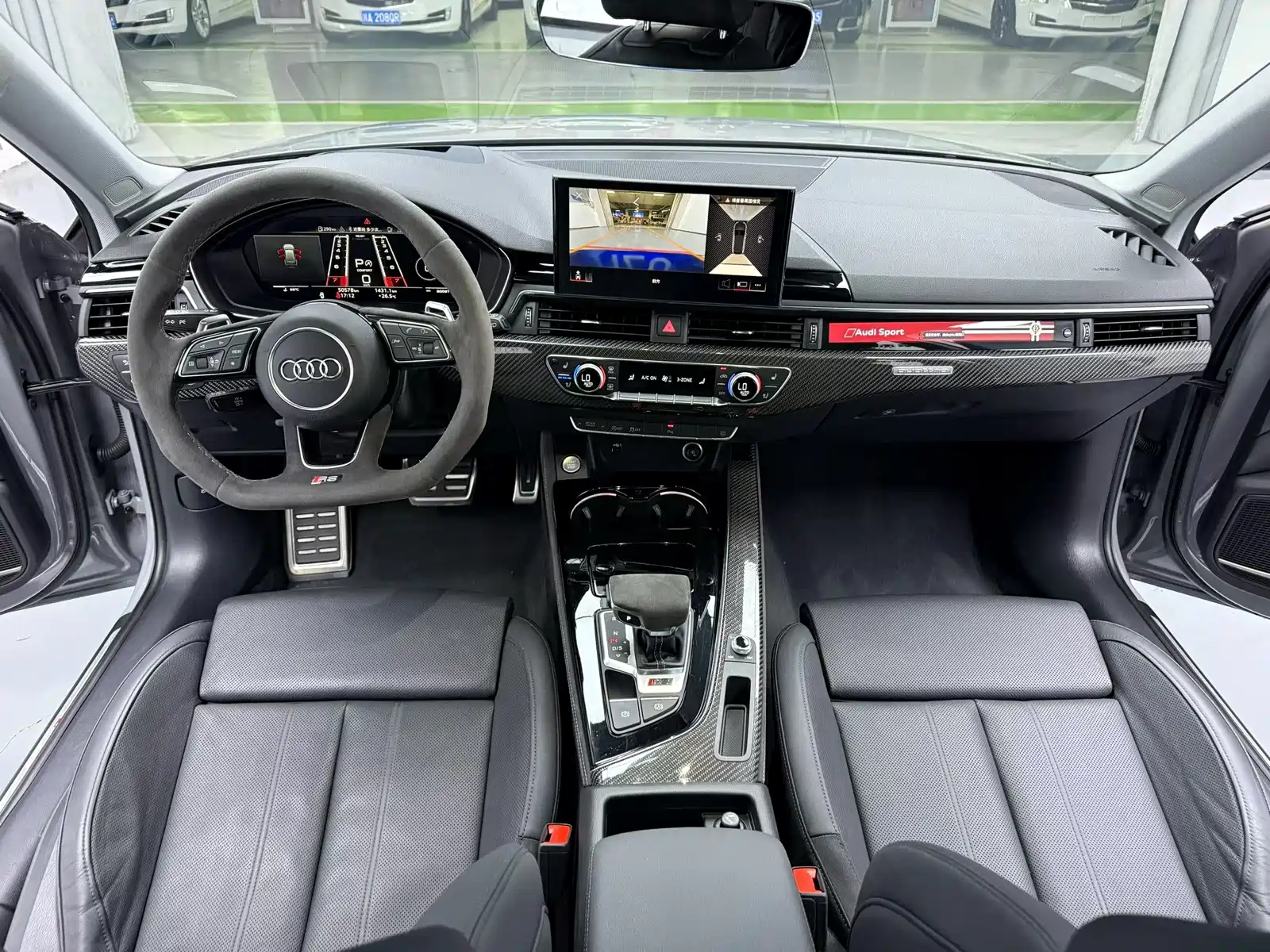 Photo 4 - Audi RS 4