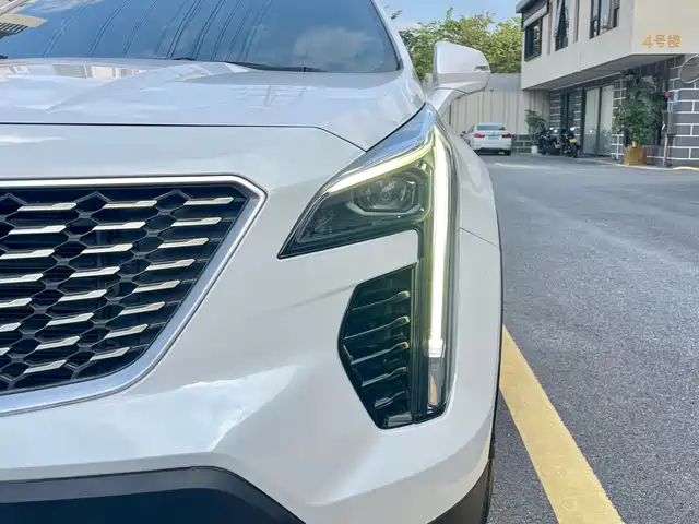 Cadillac XT4 2020 Facelift 28T 4WD Leading — фото 4