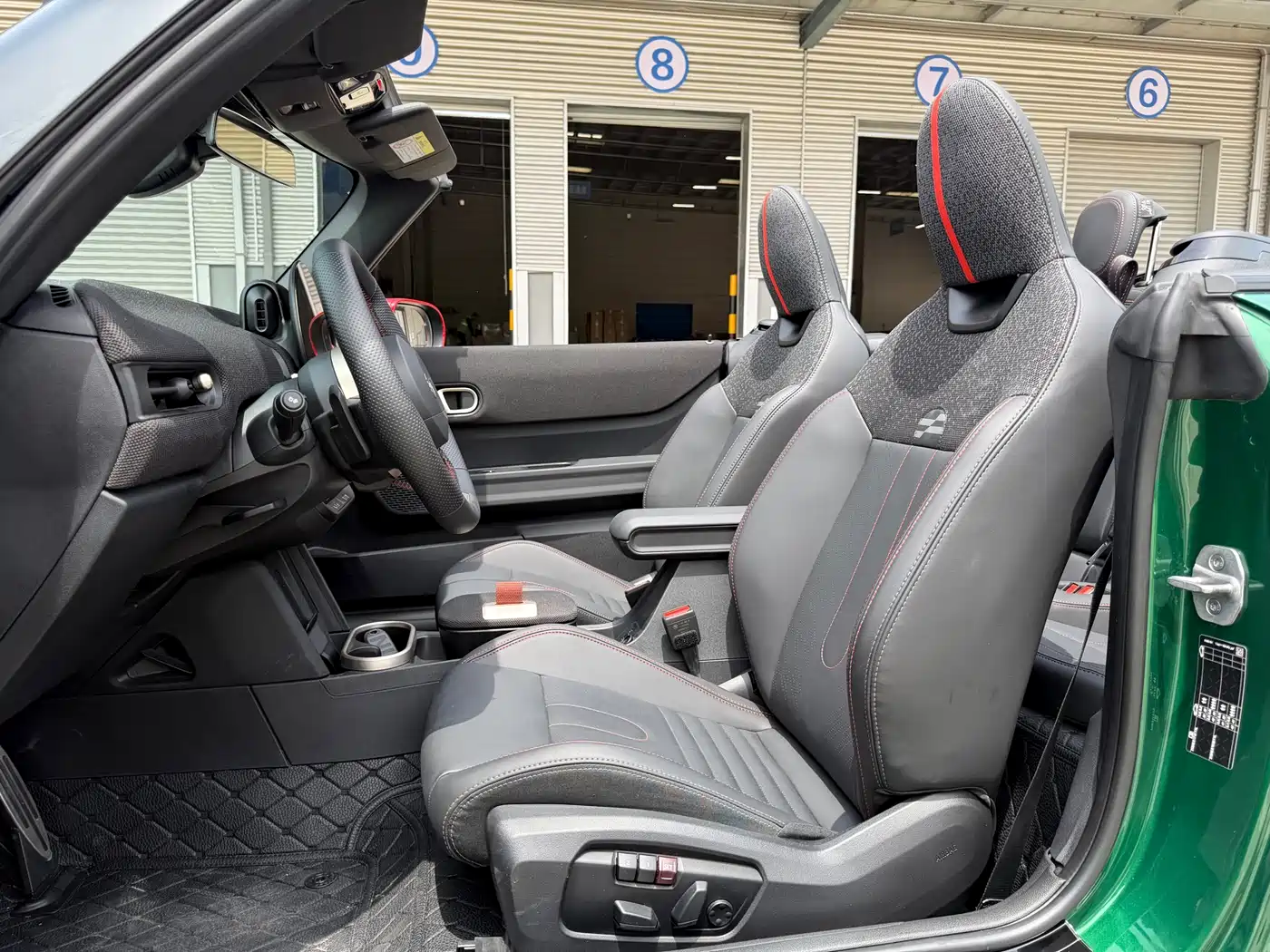 MINI JCW 2025 JOHN COOPER WORKS CABRIO фото 8
