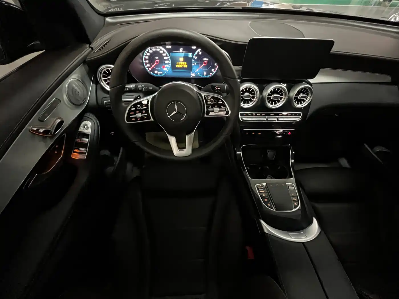 Mercedes-Benz GLC 2021 GLC 260 L 4MATIC Sporty фото 9