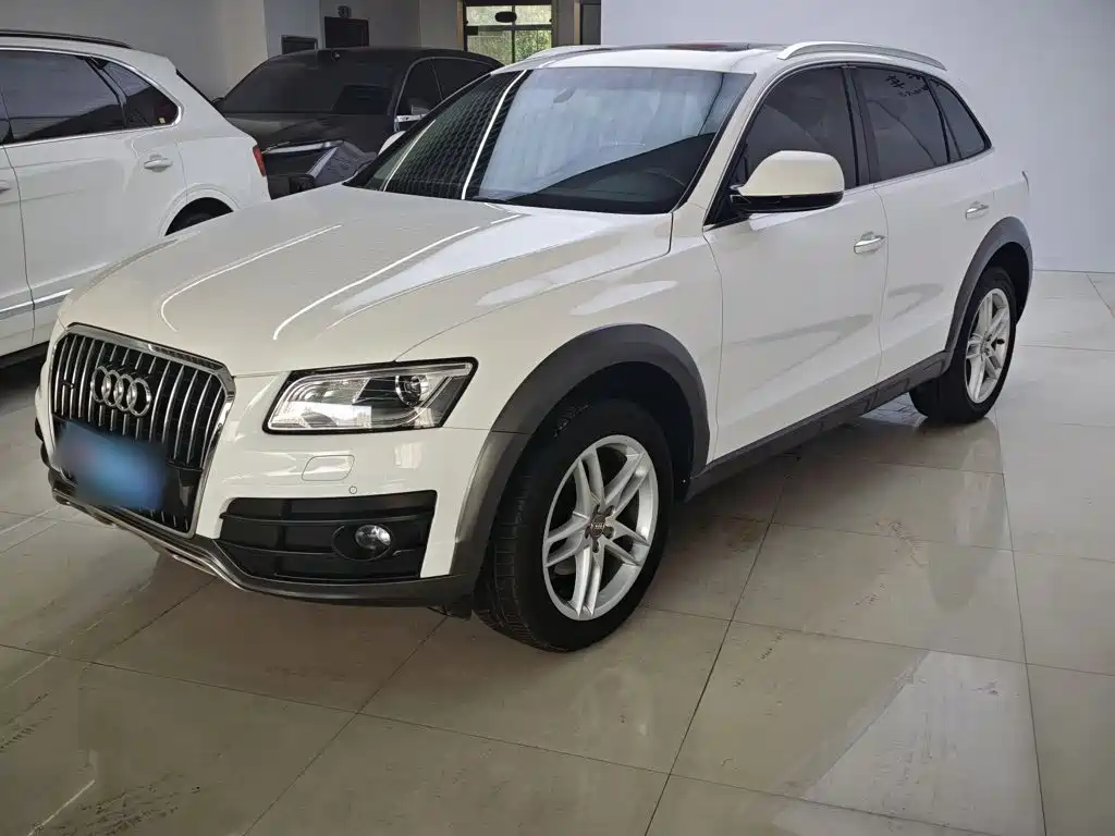 Audi Q5 2018 2017 Plus 40 TFSI Technology