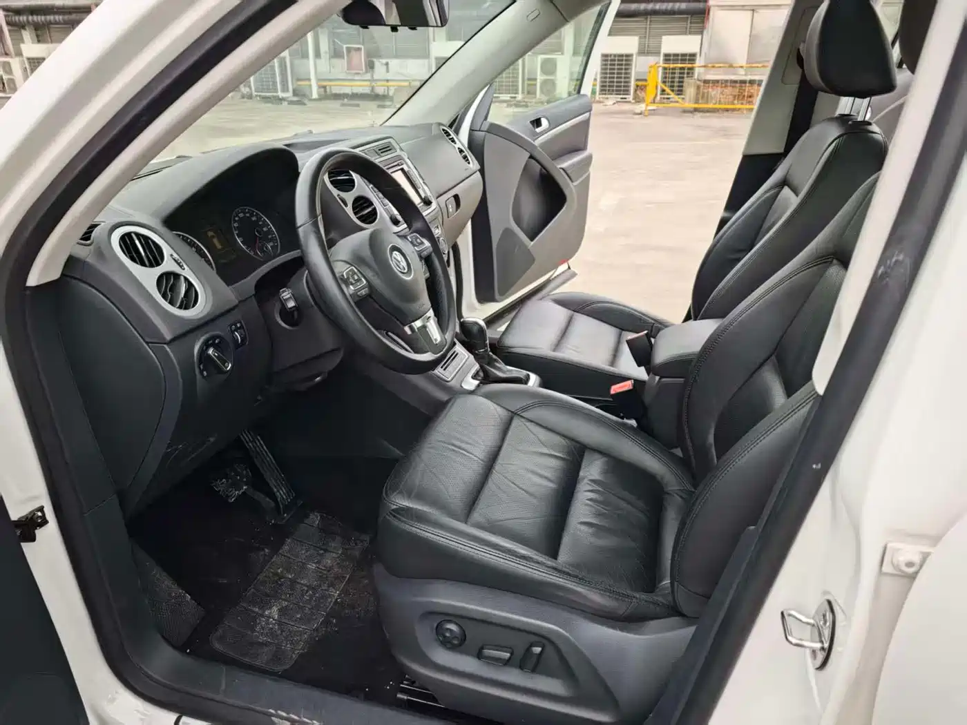 Volkswagen Tiguan 2015 1.8TSI Automatic 2WD Highline фото 10
