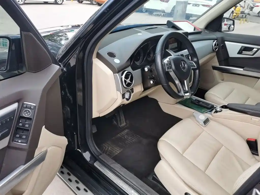 Mercedes-Benz GLK-Class 2015 GLK 260 4MATIC Dynamic Ultimate Edition фото 11