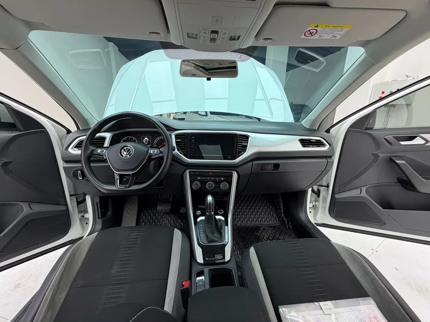 Volkswagen T-ROC 2022 280TSI DSG 2WD Elite PLUS фото 12