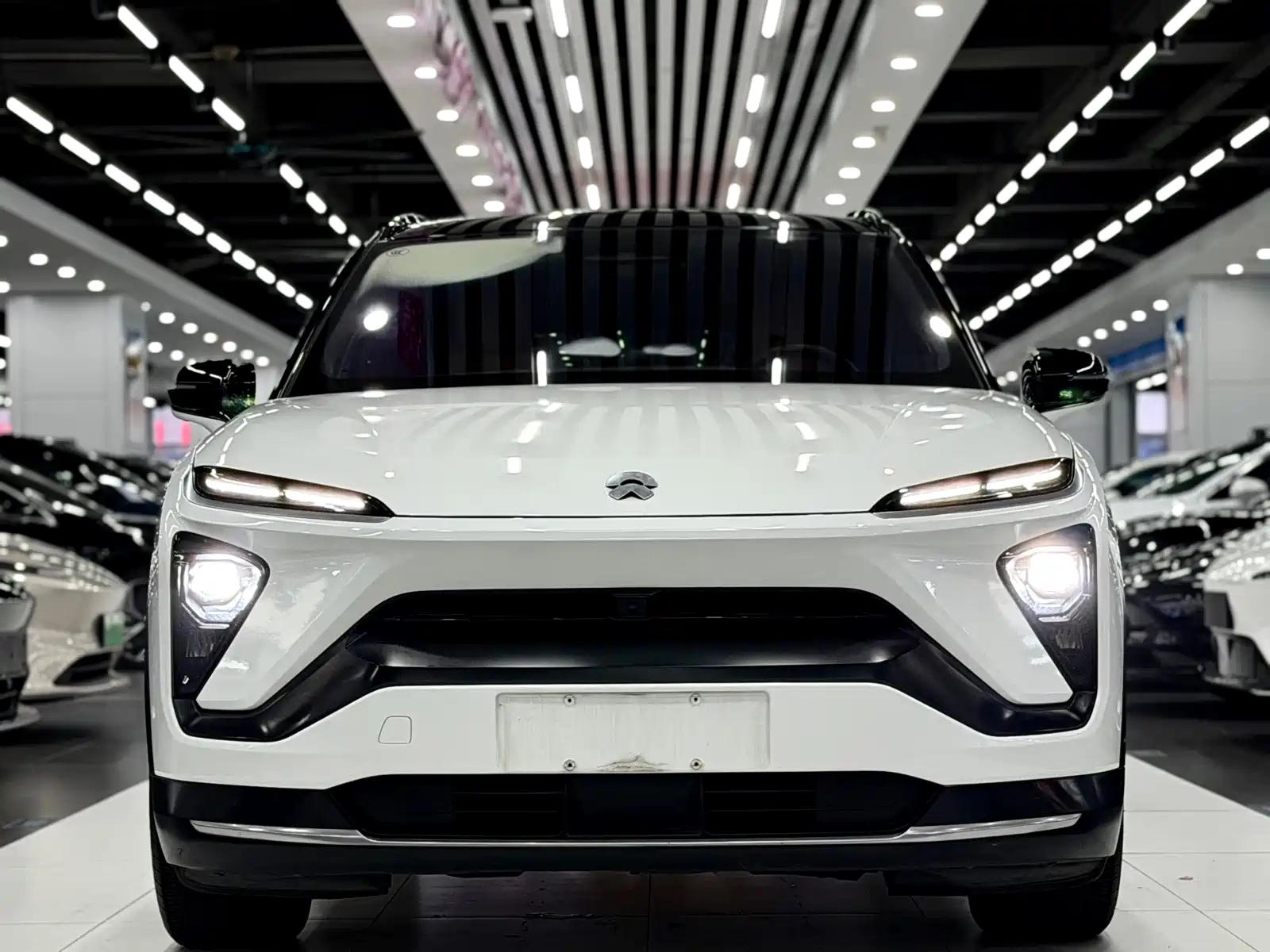 Фото 2 - NIO ES6