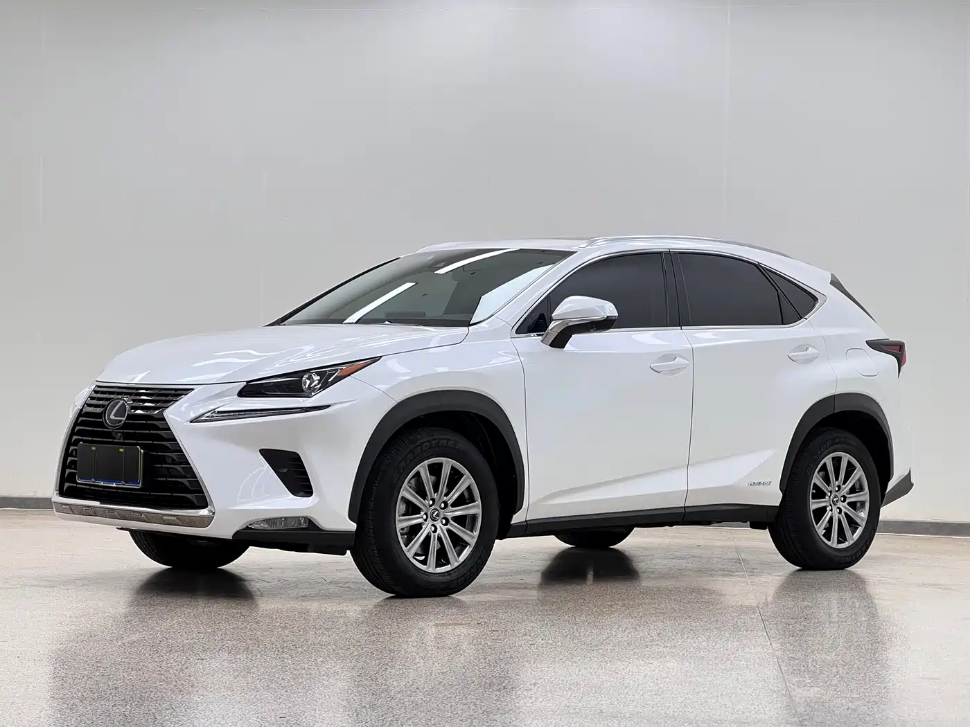 Lexus NX 2020 300h FWD F Sport China VI