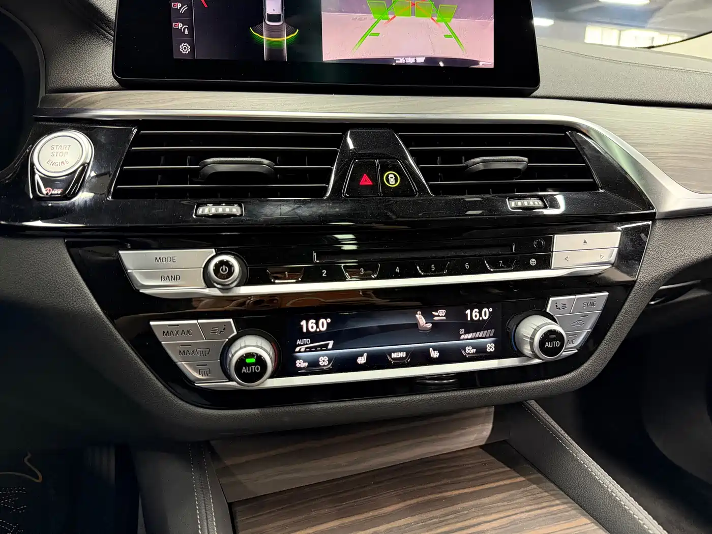 BMW 6 Series GT 2019 630i Luxury Design Package фото 15