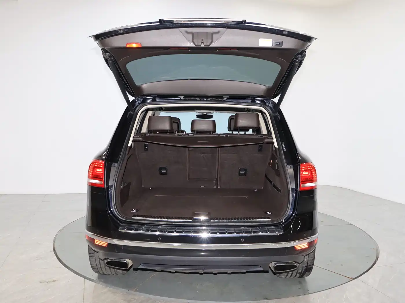 Volkswagen Touareg 2017 3.0TSI Explorer Edition фото 17