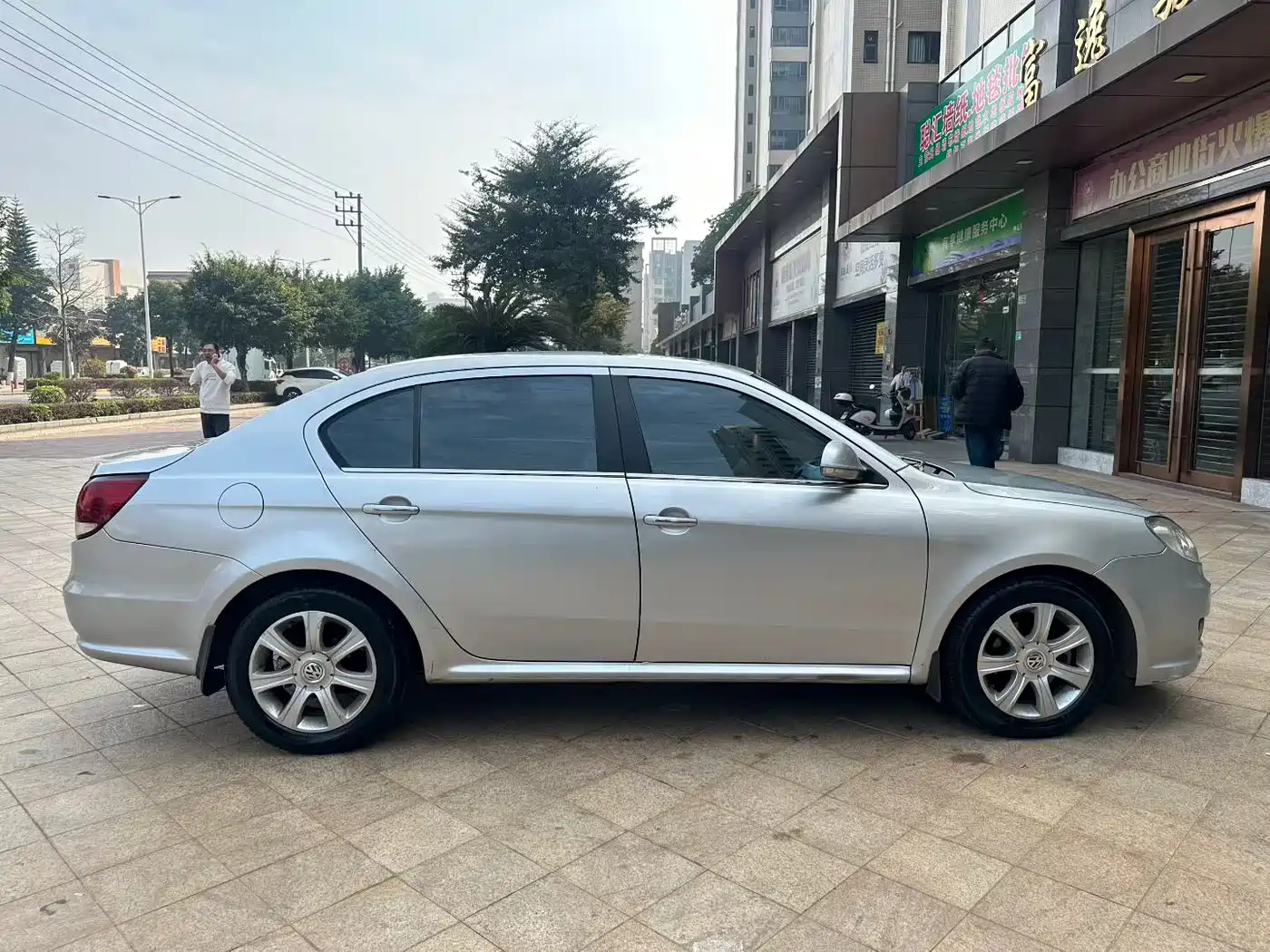Volkswagen Lavida 2011 1.4TSI DSG Pinya Edition фото 7