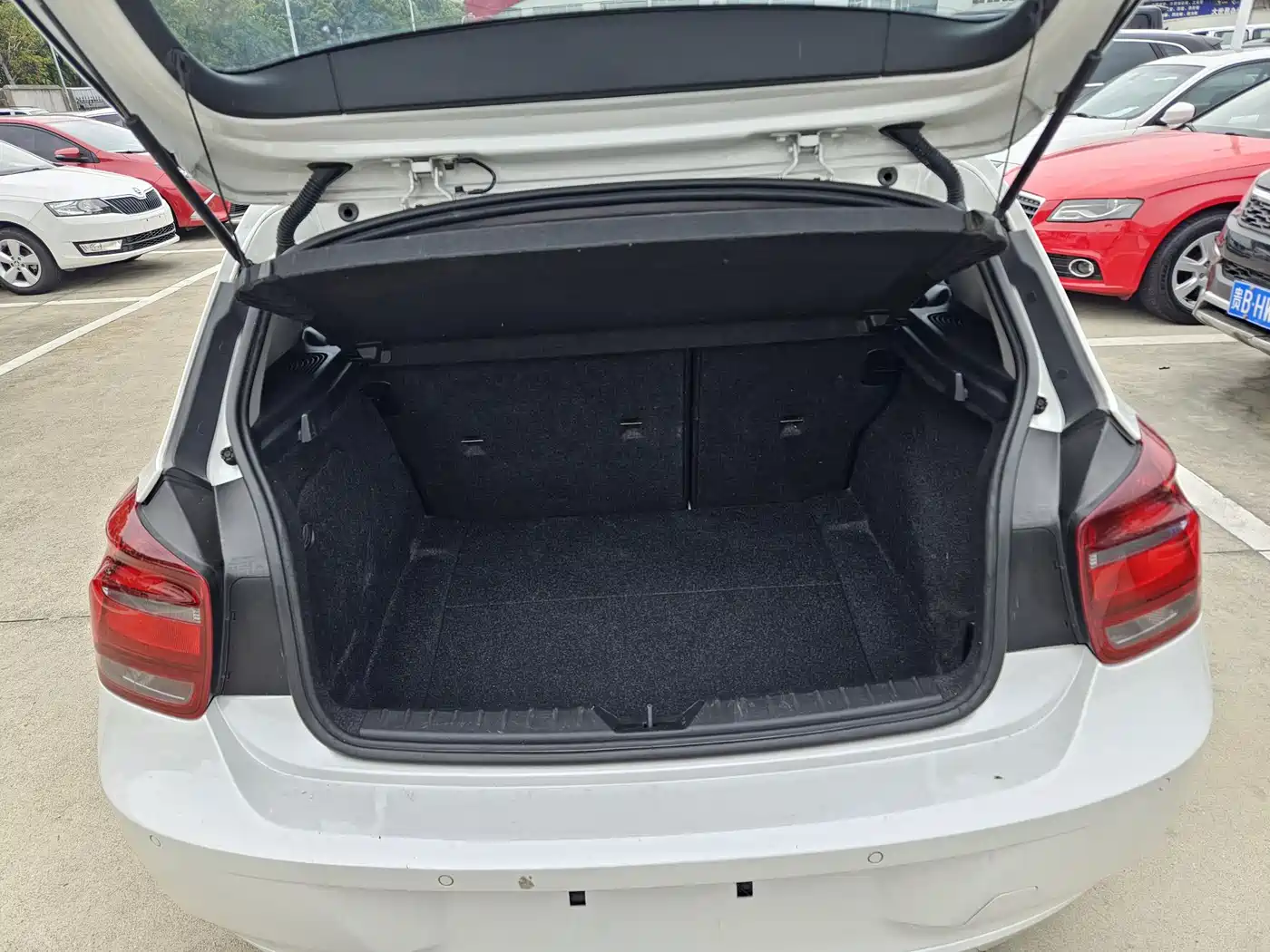 BMW 1 Series (Import) 2013 Facelift 116i Leading Model фото 13