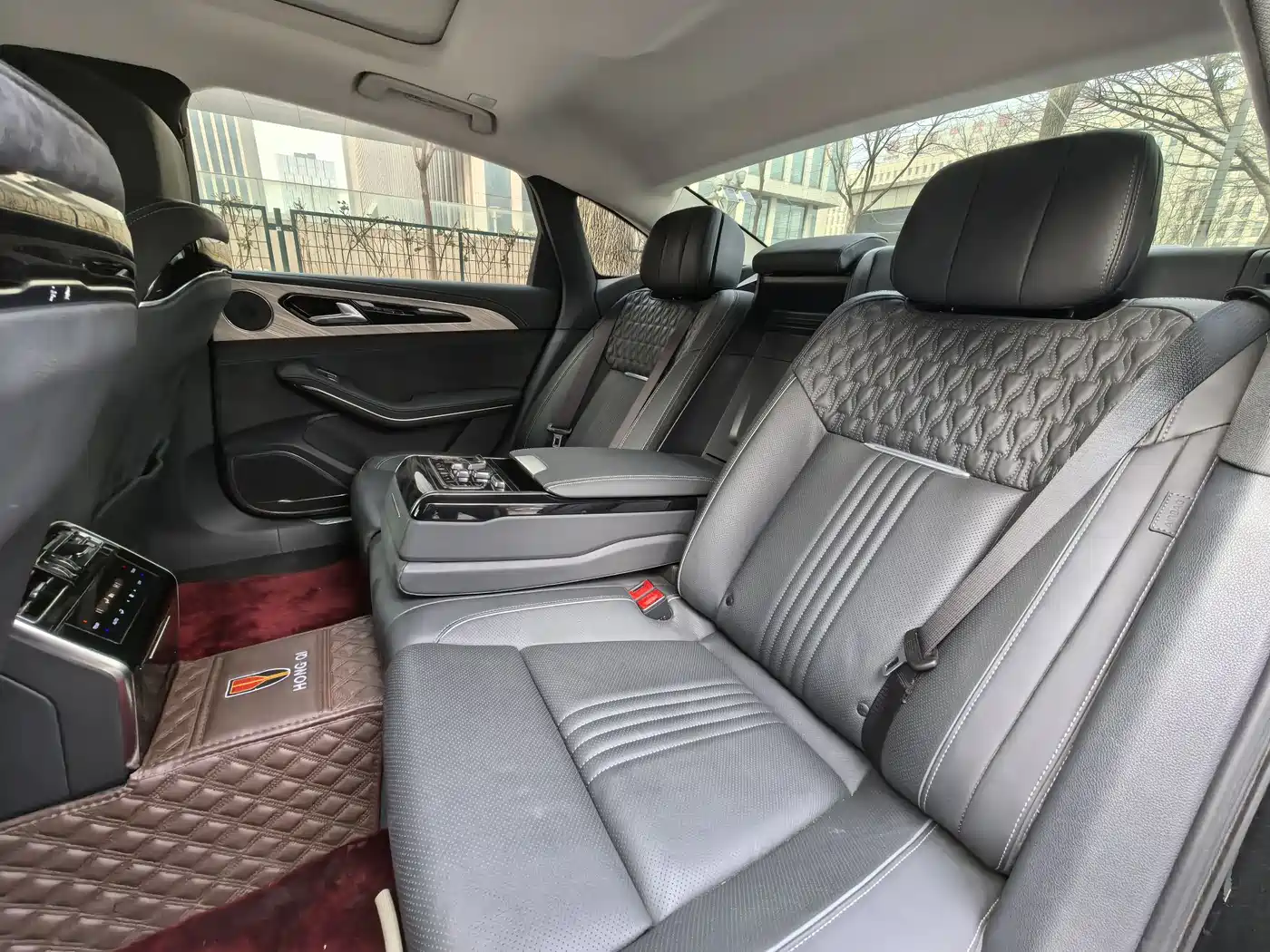 Hongqi H9 2020 3.0T Smart Connection Qi Chang Edition фото 14