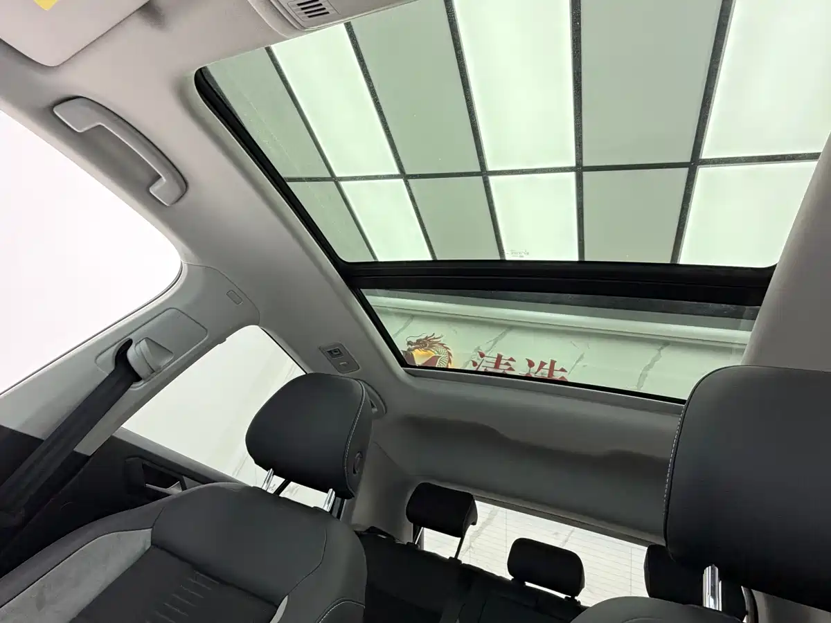 Volkswagen T-ROC 2022 280TSI DSG 2WD Elite PLUS фото 14