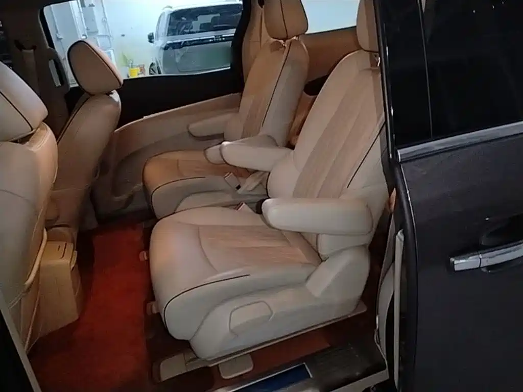 Buick GL8 2021 Land Business Class 652T Premium фото 13