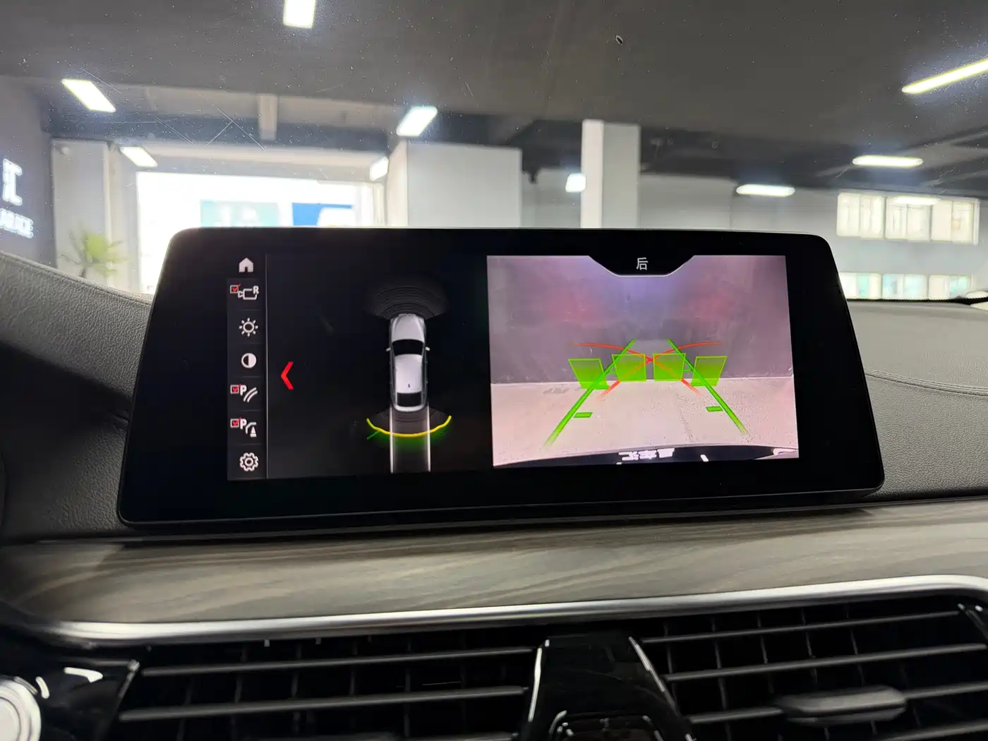BMW 6 Series GT 2019 630i Luxury Design Package фото 14