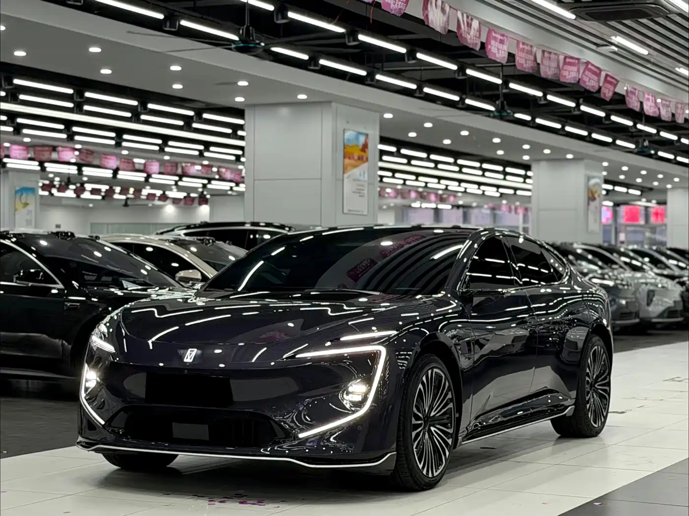 Avatr 12 2024 650 Triple Laser AWD Performance Edition