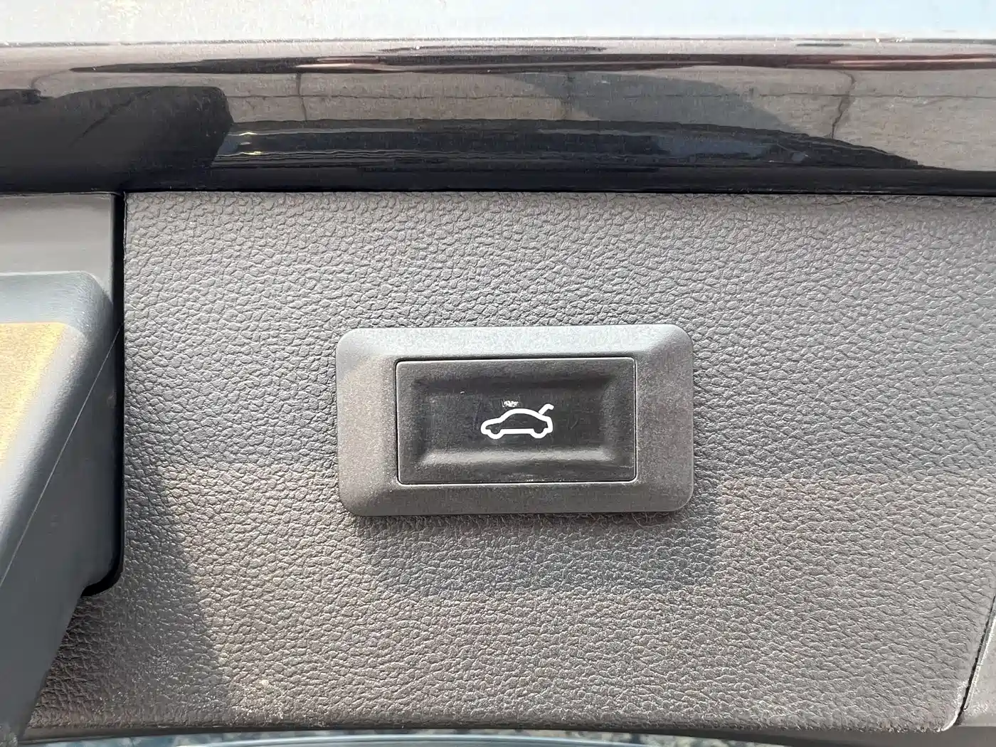Volkswagen Tharu 2021 Model 280TSI 2WD Comfort Edition фото 8