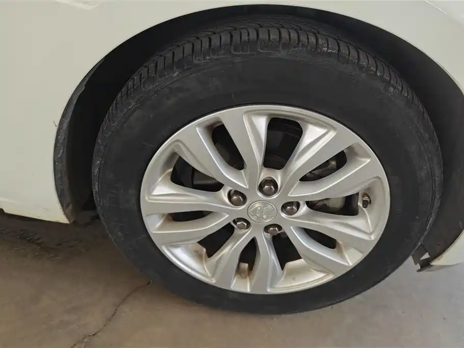 Buick Excelle 2021 Exemplar 1.5L Auto Elite фото 6