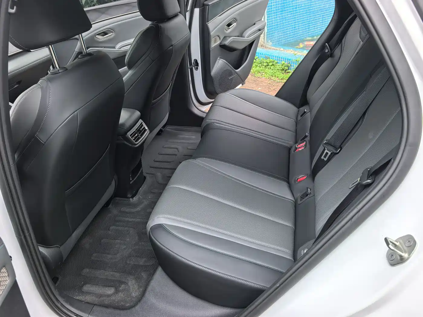 BYD Qin L 2024 DM-i 80KM Superior фото 8
