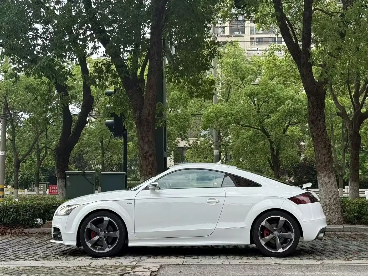 Audi TT 2014 TT Coupe 45 TFSI quattro Premium фото 4