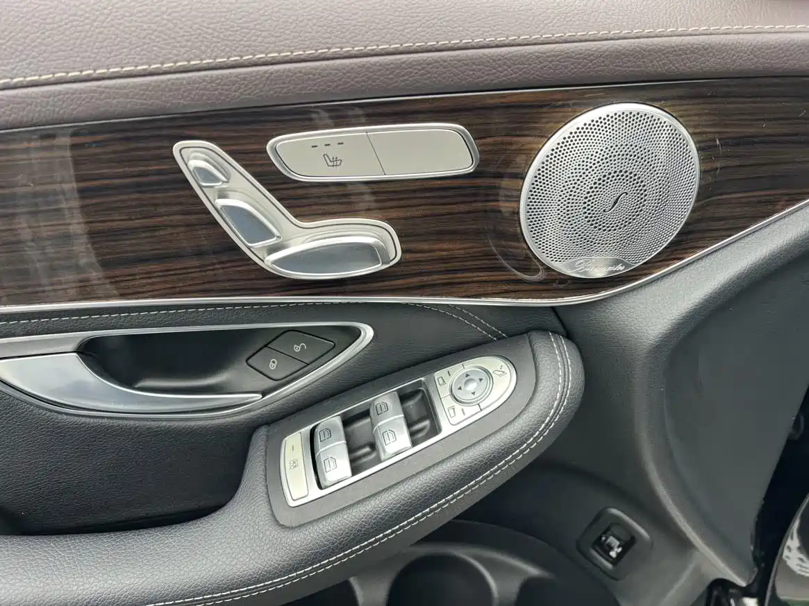 Mercedes-Benz GLC 2019 GLC 260 4MATIC Dynamic фото 8