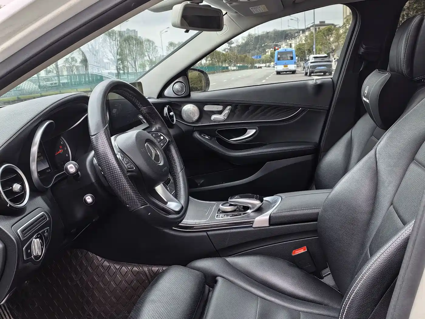 Mercedes-Benz C-Class 2015 C 200 L Sport фото 8