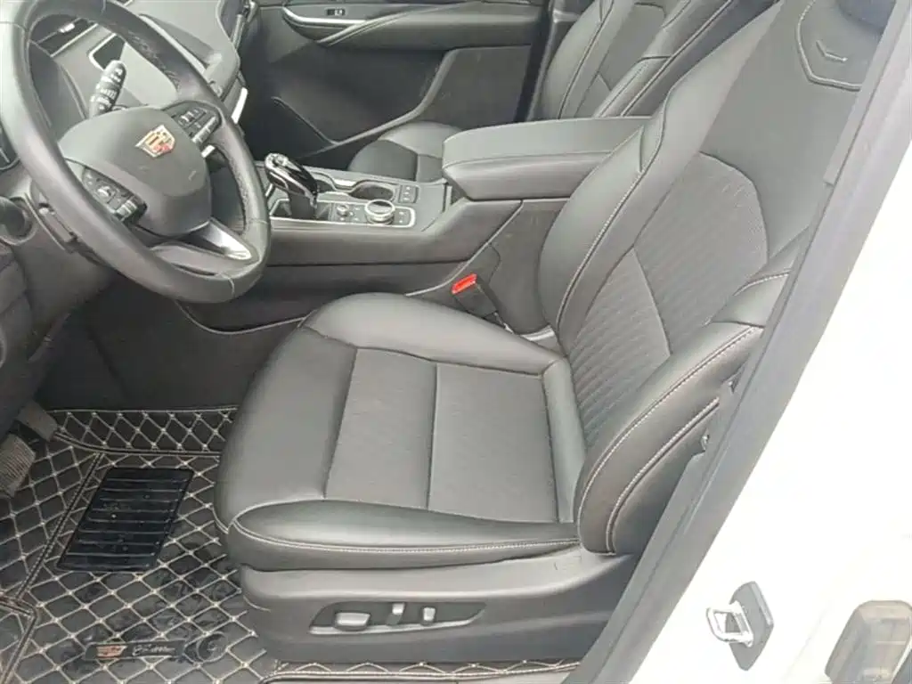 Cadillac XT4 2021 28T FWD Technology Edition фото 15